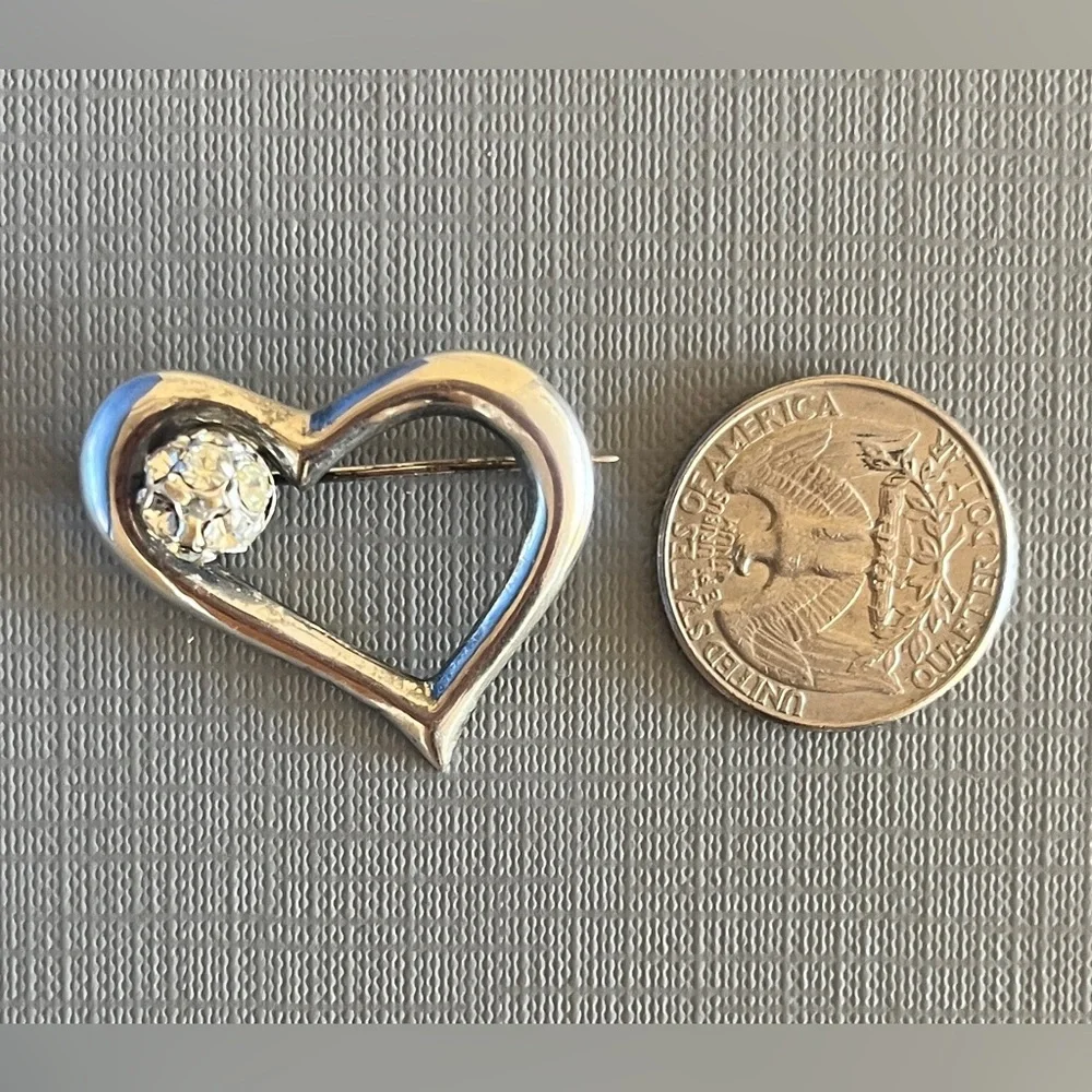 Vintage Mid-century Sterling Silver 925 Cubic Zirconia Open Heart brooch .